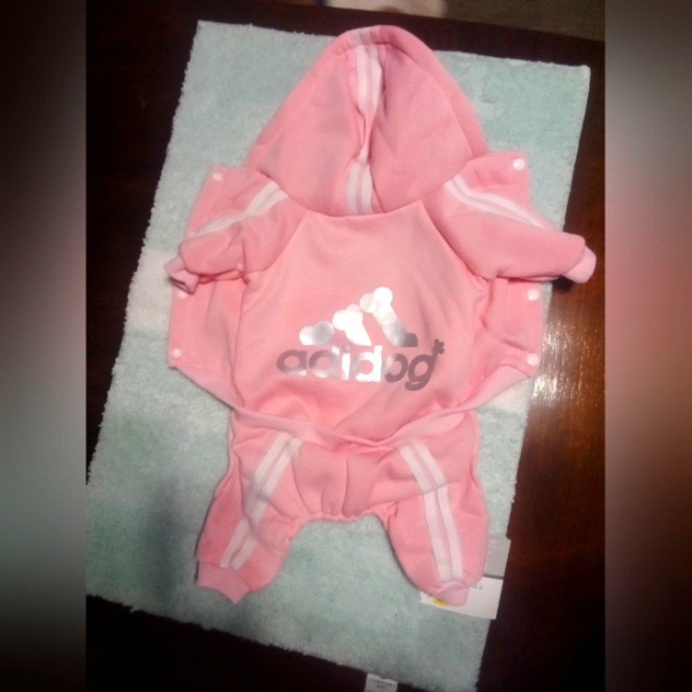 NWT "adiddog" sweatsuit large